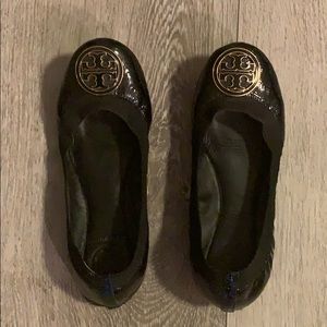 ⬇️ PRICE DROP ⬇️ Tory Burch Caroline flats